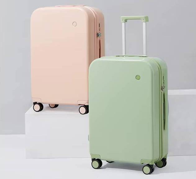 Mixi Rolling Hardside Luggage